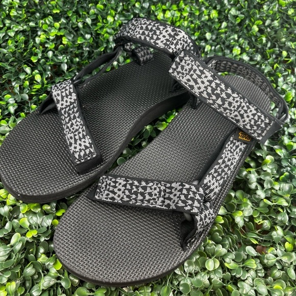 TEVA ORIGINAL UNIVERSAL SANDALS IN THE ETCHING BLACK COLORWAY SIZE 10 MAN main image 7